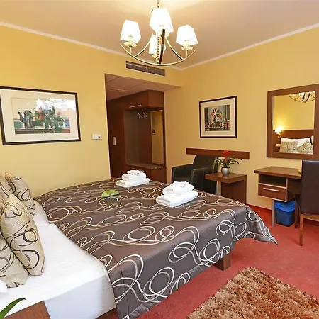 Antares Szálloda 4*