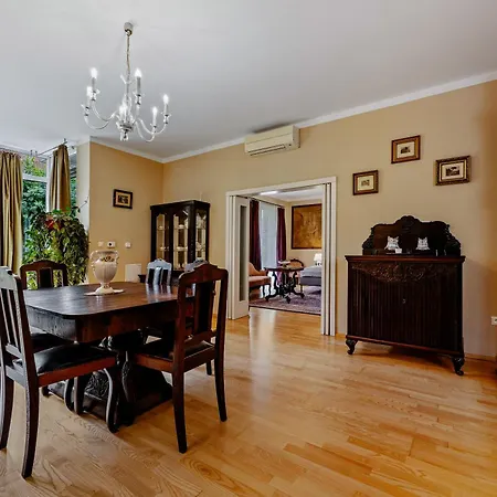 Hotel Antares Pressburg