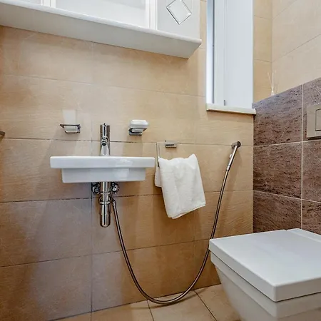 Antares 브라티슬라바