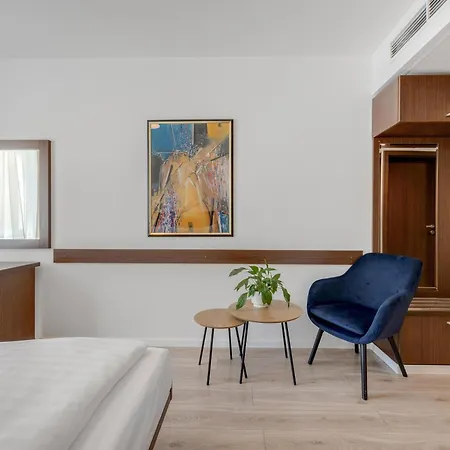 Antares Hotel 4*