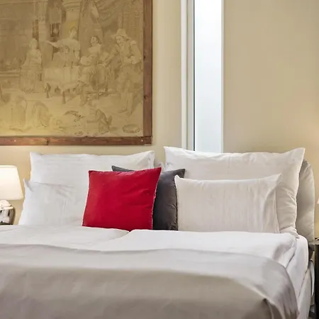 Antares 4* براتسيلافا