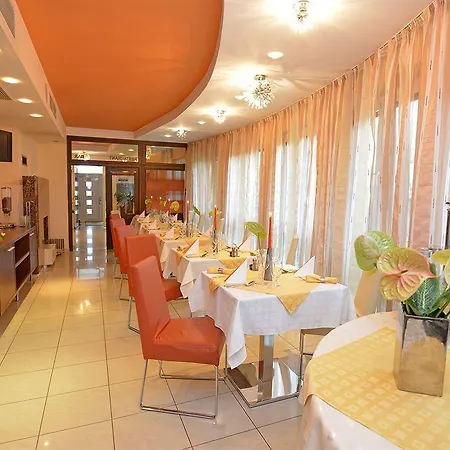 Antares Szálloda 4*