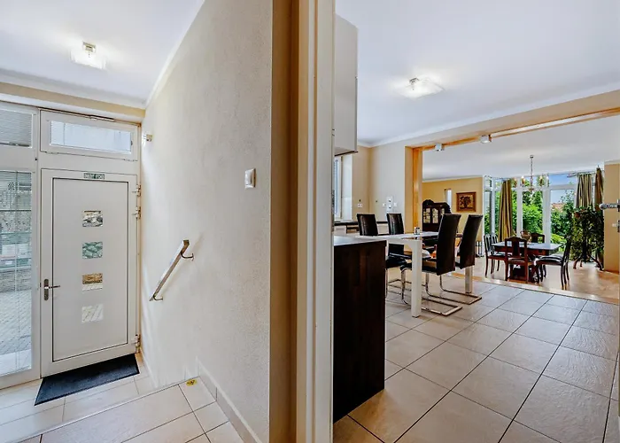 Antares ホテル 4*